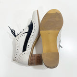 SIDIK JARI PRELOVED SHOES IN WHITE (SIZE 41-CODE 03)