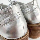 SIDIK JARI PRELOVED SHOES IN SILVER (SIZE 40 – CODE 08)