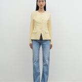 FITTED BLAZER IN BUTTER