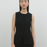 FITTED VEST IN BLACK