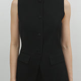 FITTED VEST IN BLACK