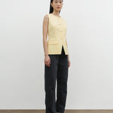 FITTED VEST IN BUTTER