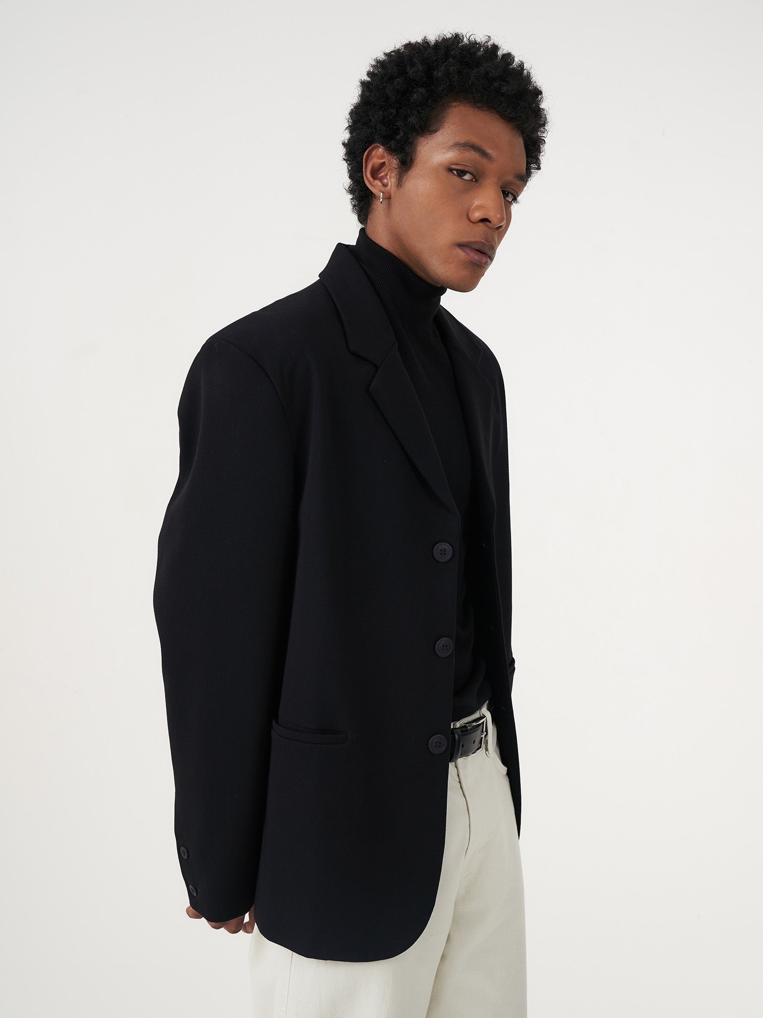 BUTTON BLACK OVERSIZED BLAZER