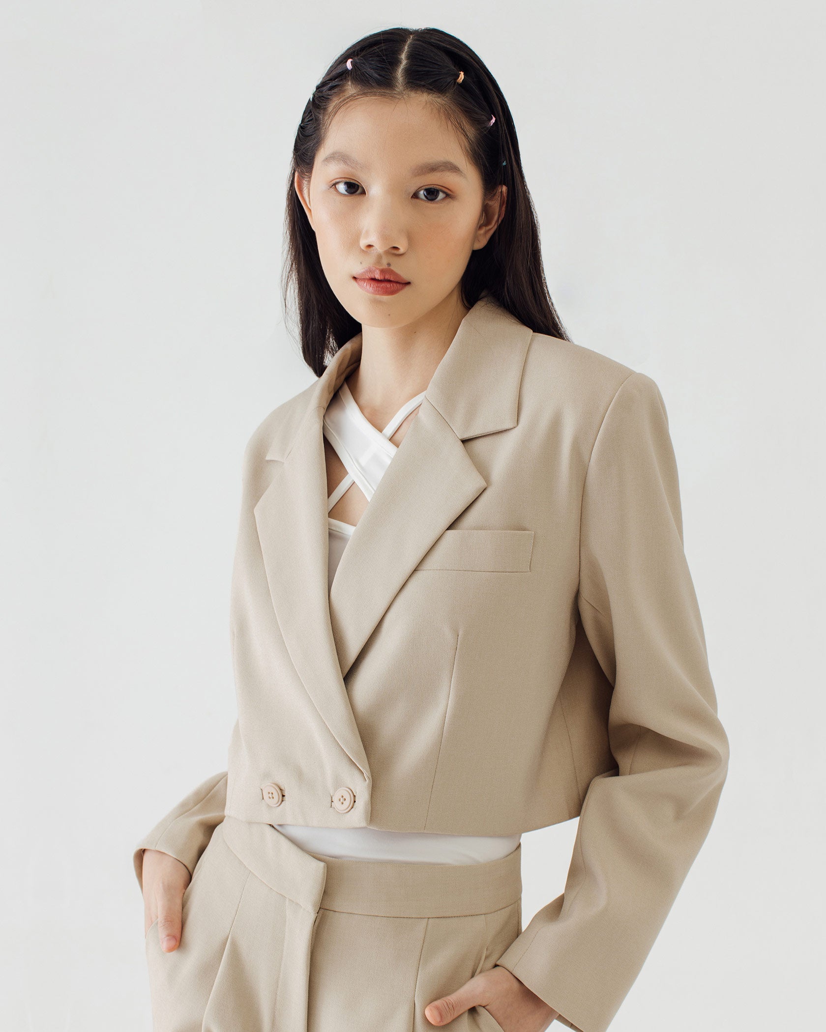 GEORGE BEIGE CROP BLAZER